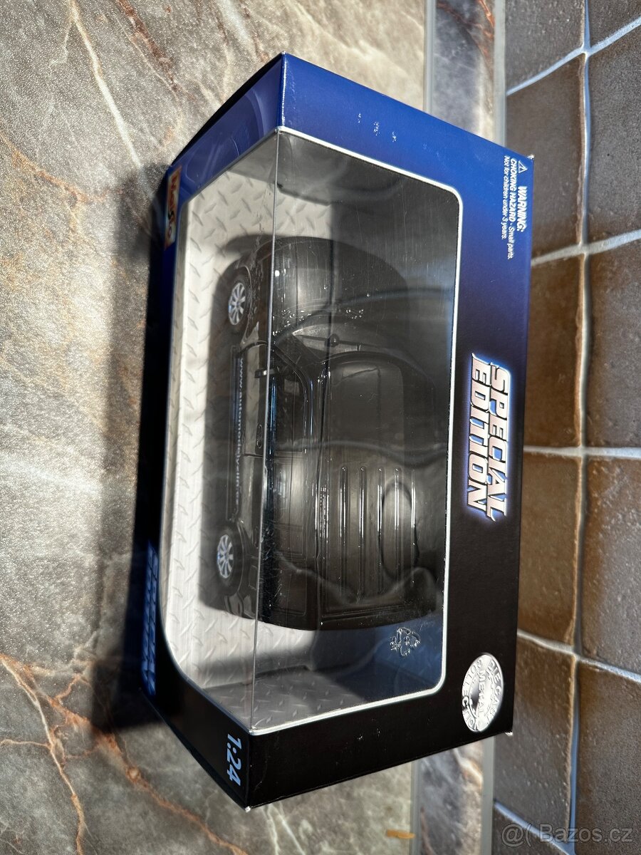 Model 1:24 Scion xB Maisto - 2