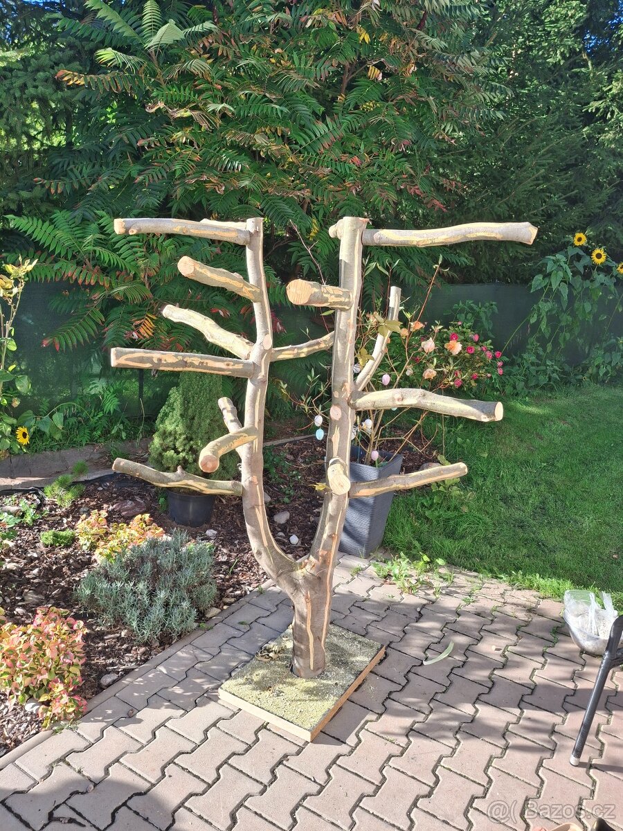 Strom pro velké papoušky - 2