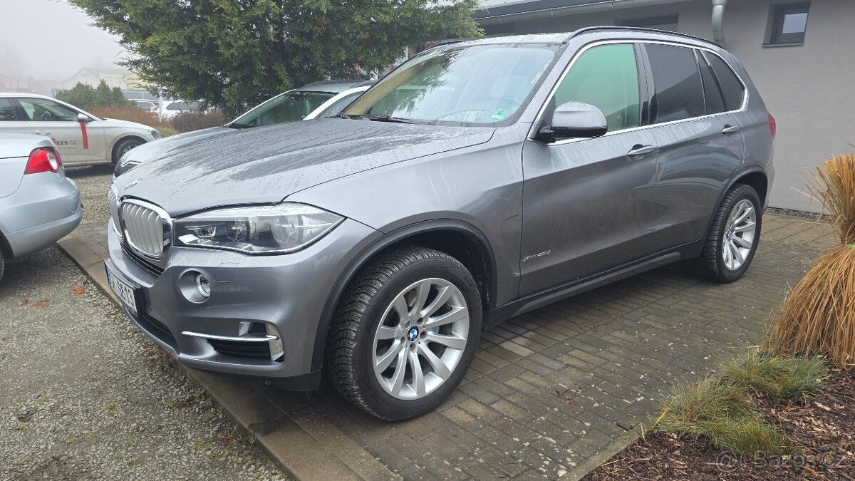 BMW X5 4.0d 230kw r. 2017 566tis Kč bez DPH - 2