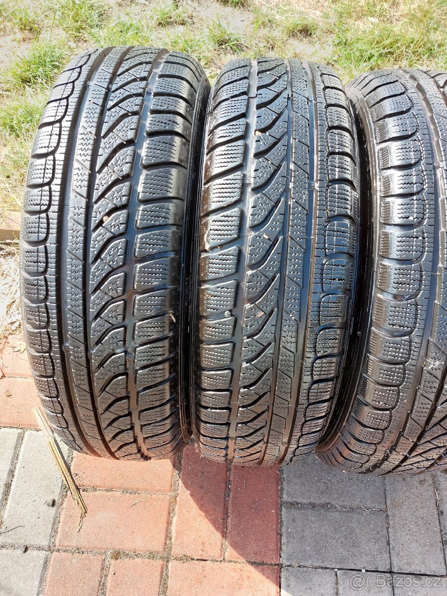 165/65R15 81T 8MM DUNLOP - 2