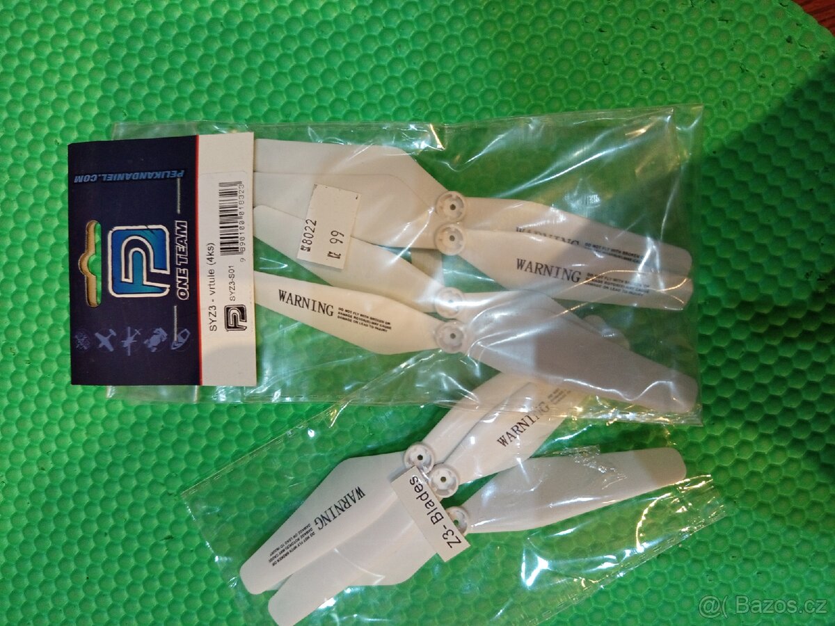 Dron SYMA s kamerou - 2