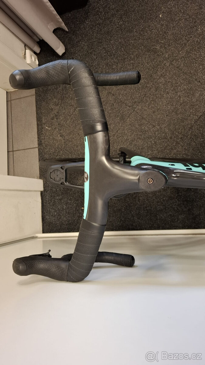 Bianchi Oltre3 Disc Di2 - 2