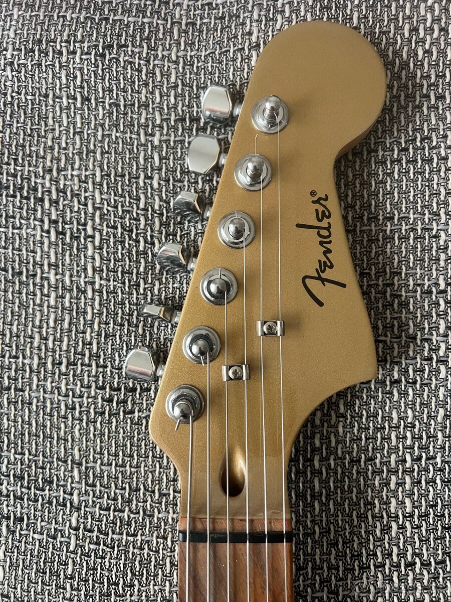 Fender Torondo - top stav - 2