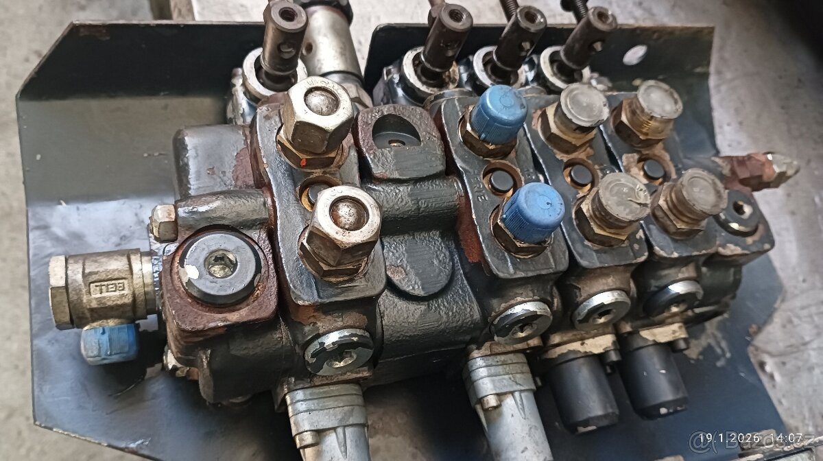 Hydraulický rozvaděč - 2