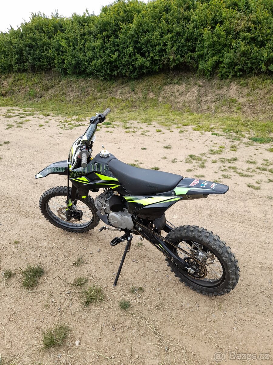 Stomp z3 140