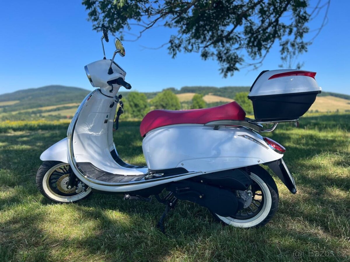 Skútr BUFFLER SR125N - 2
