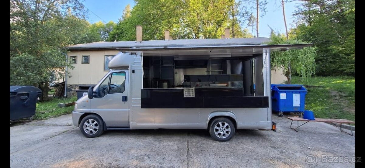 Foodtruck, pojízdné občerstvení, pojízdná prodejna, stánek - 2
