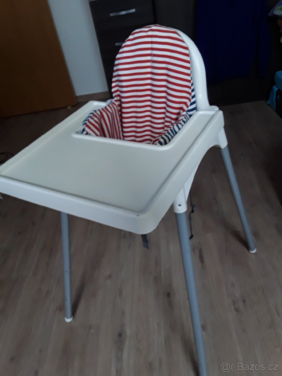 Dětská jídelní židlička s polštářkem - 2