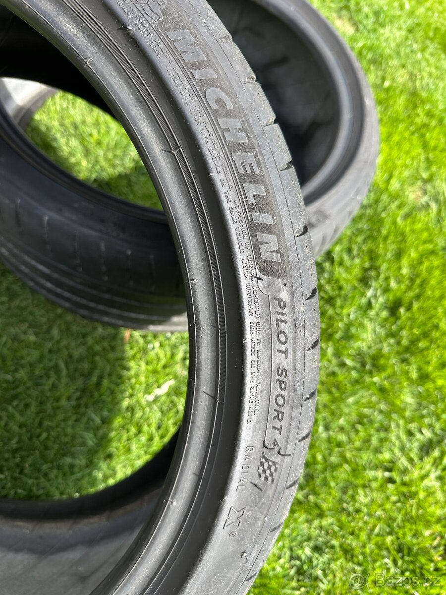 Michelin Pilot sport 4 255/35 R19 - 2