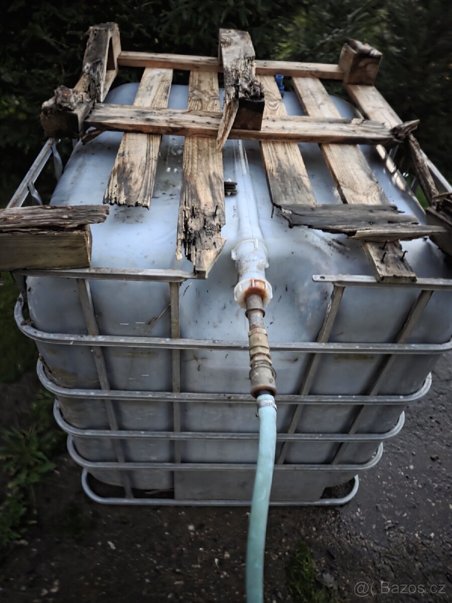 Prodám IBC nádrž 1000l - 2