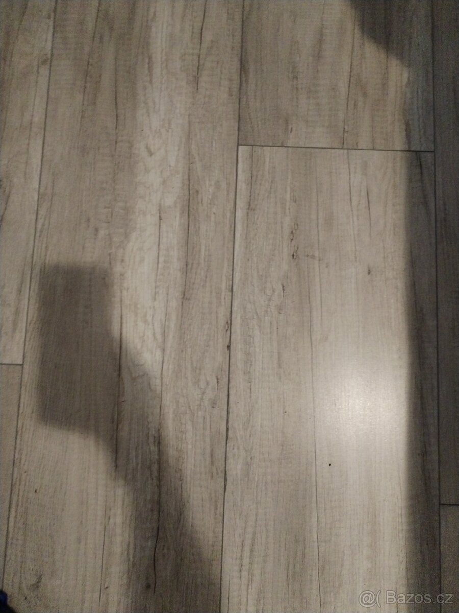 Plovoucí podlaha 8 mm na 18 m2 - 2