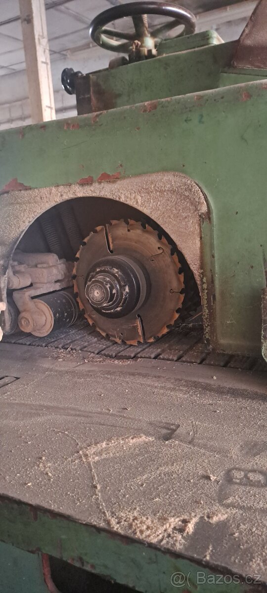 Rozmítací vícekotoučová pila - 2