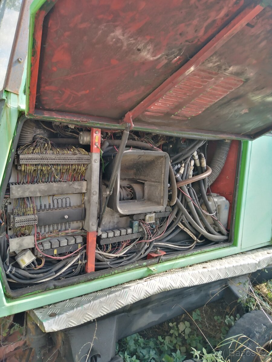 Vyvážečka Farmitrac T 5000 - 2