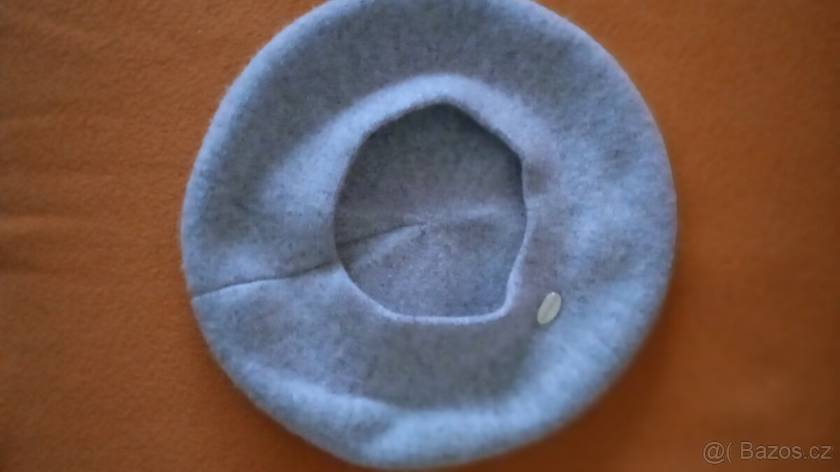 Čepice - baret PRAGUE STORY - 2