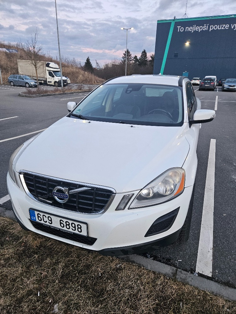 Volvo XC60 - 2