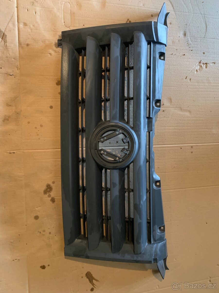 Přední maska VW Crafter 2008-2012 - 2