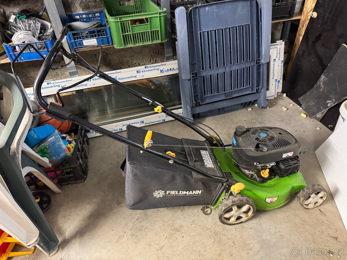 Benzinova sekačka s pojezdem - 2