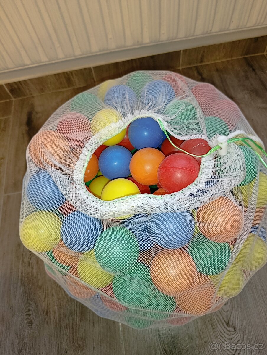 Plastové míčky, 245 kusů - 2