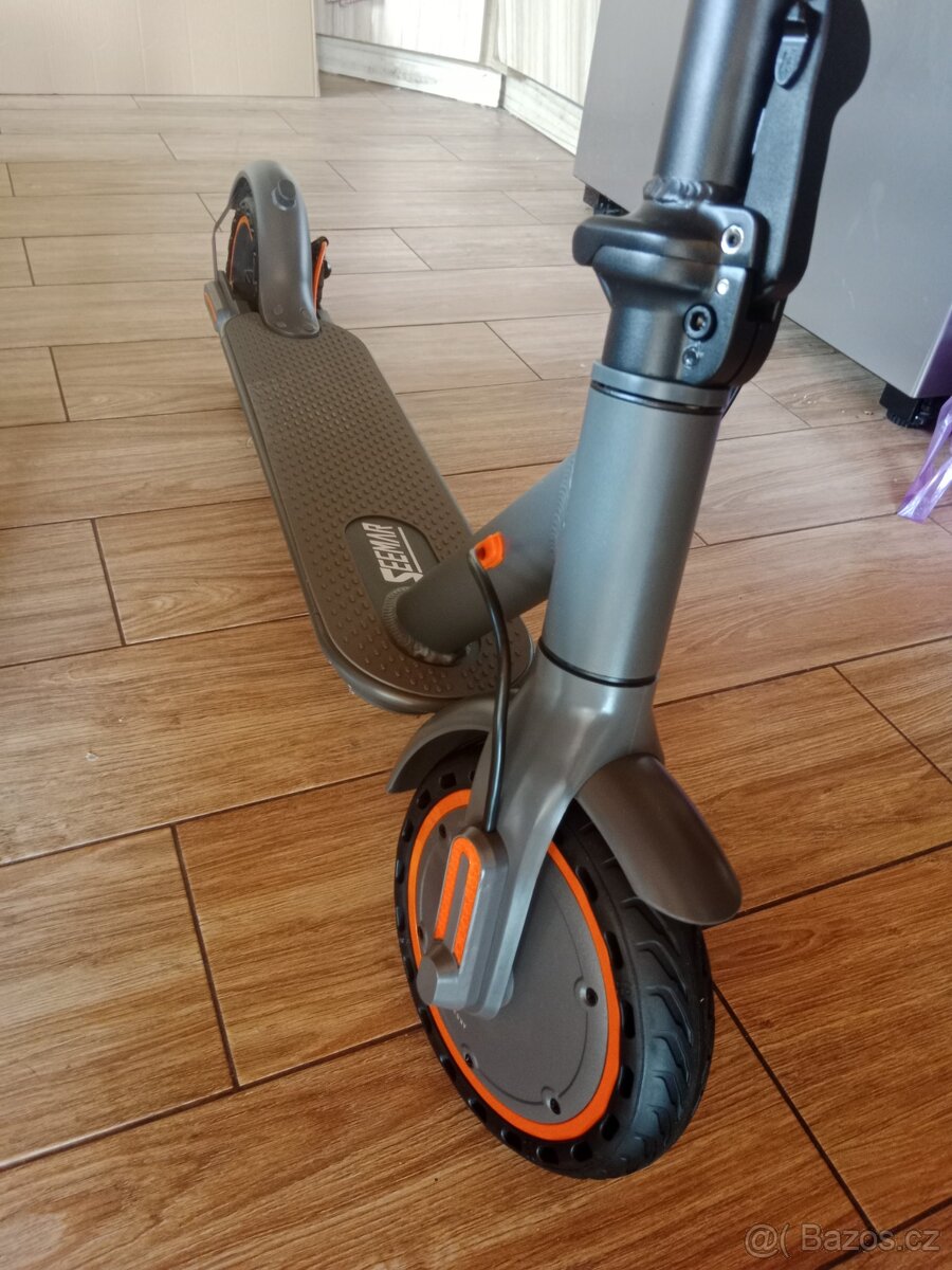 Koloběžka elektrická - 2