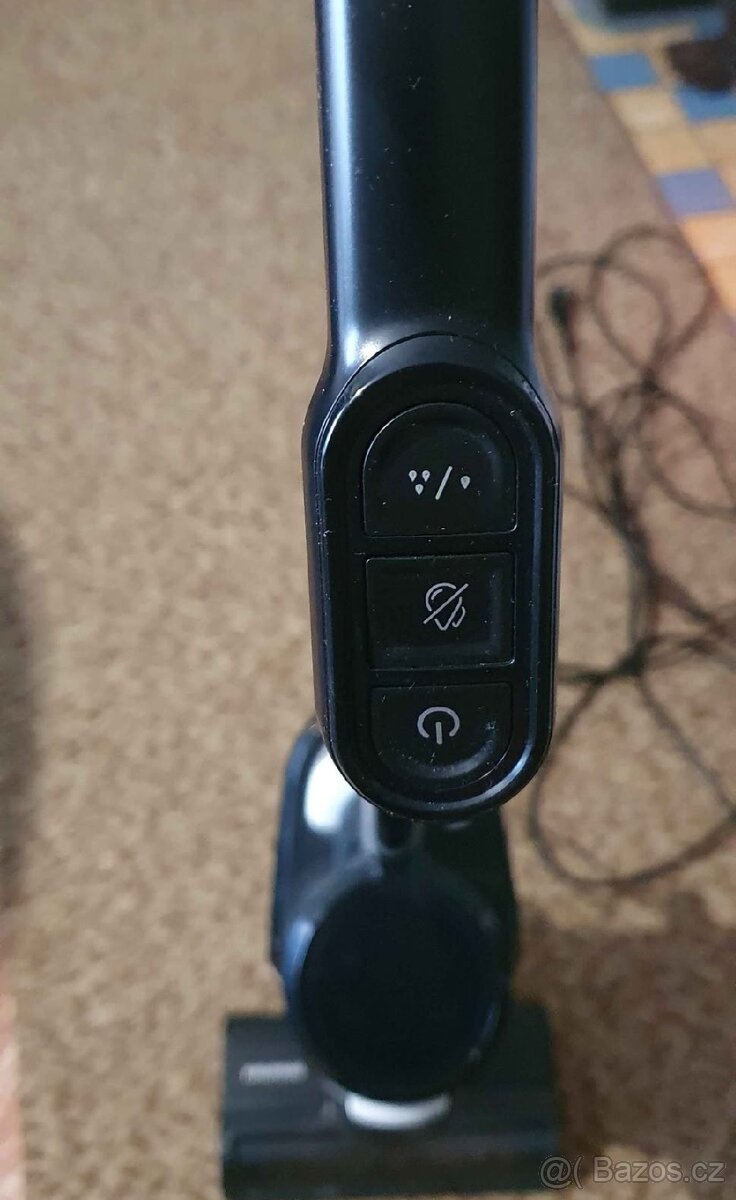 Vysavač Grundig 1800w na suché a mokré vysávání - 2