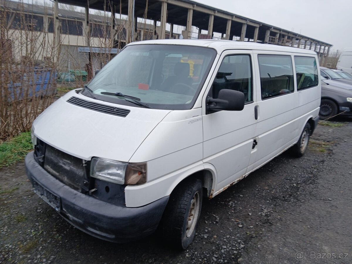 Prodám VW TRANSPORTER CARAVELLA t4 2.5 TDI SYNCRO - 2