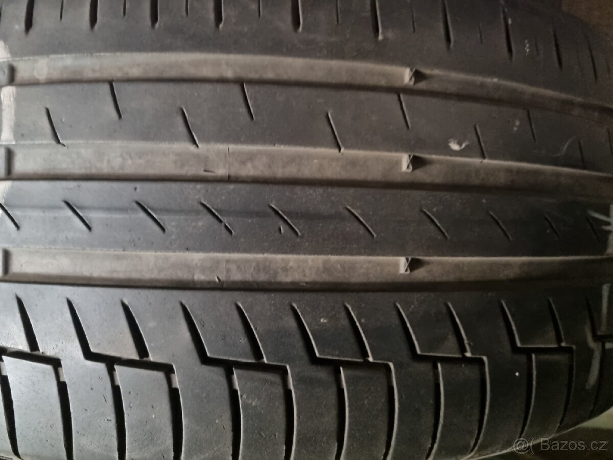 235/40R19 Continental letní - 2