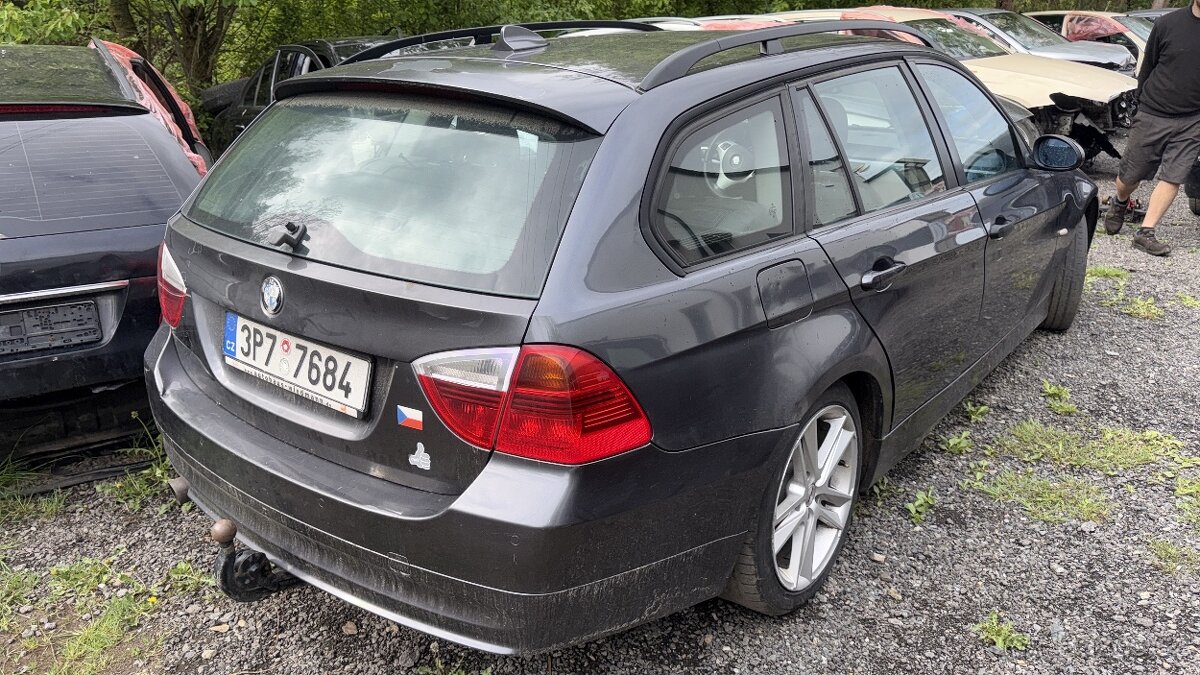 Bmw e91 320d na náhradní díly - 2