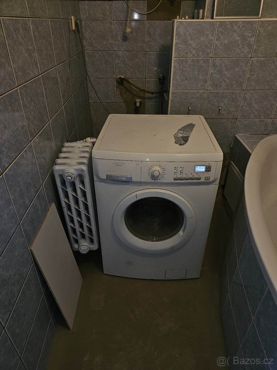 Pračka Indesit 60 cm - 2