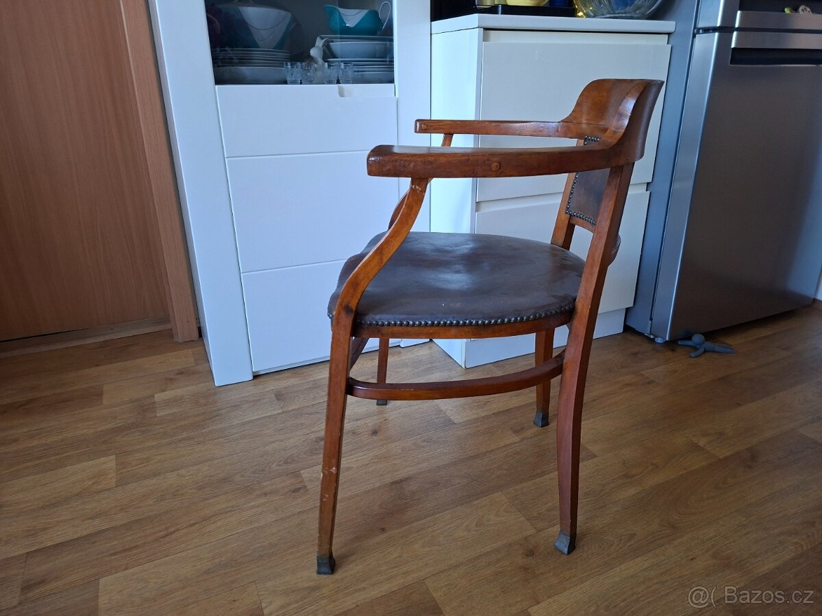 Křeslo Fischel Nr.24 - 2