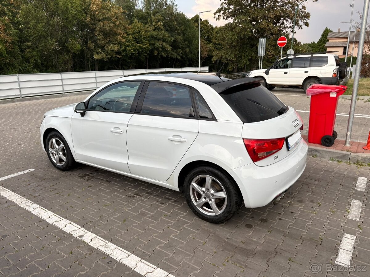 Audi A1 Sportback 1.4 TFSI S tronic (2012) - 2