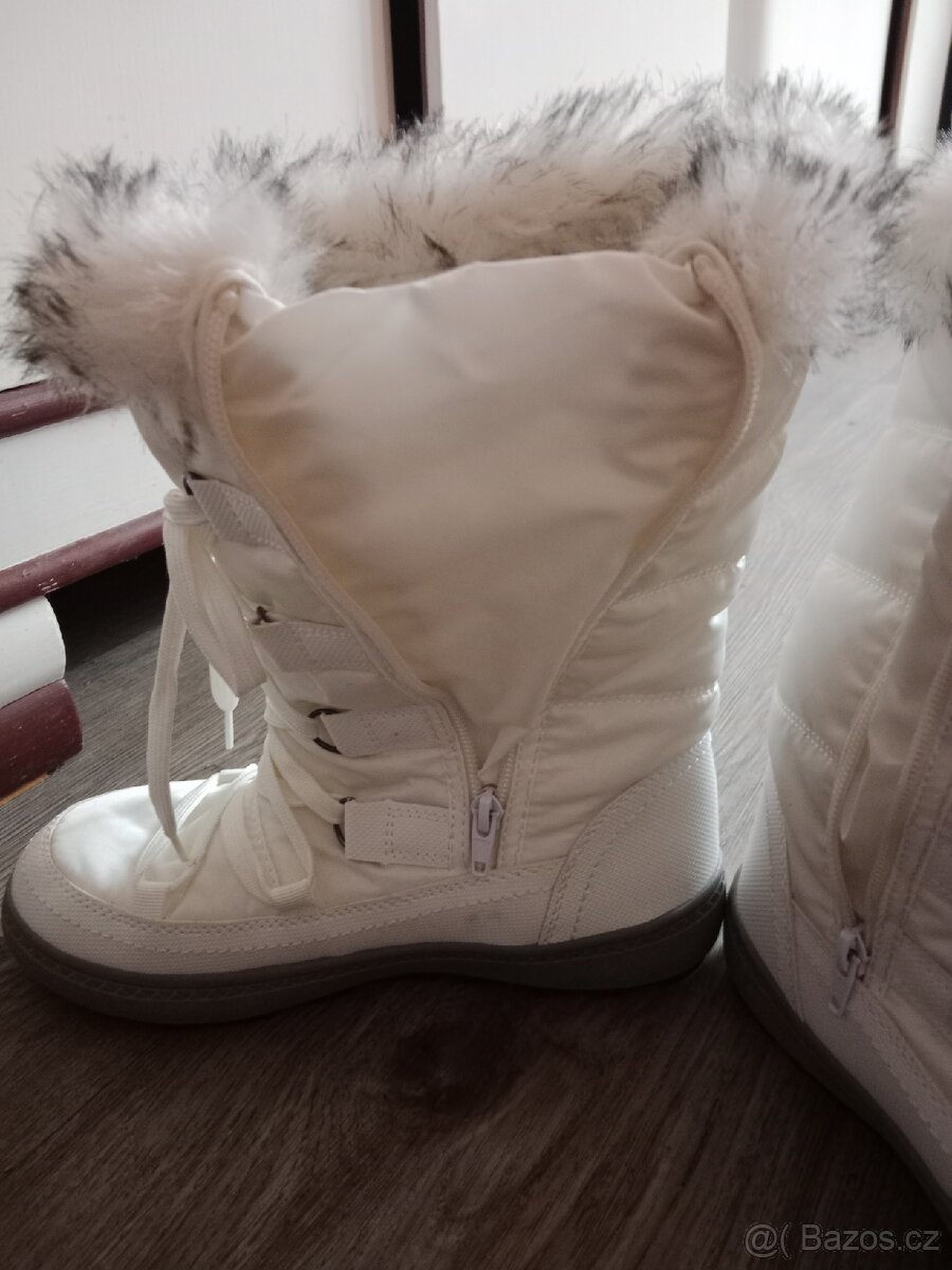 Dívčí - dámské sněhule vel. 38 - 2