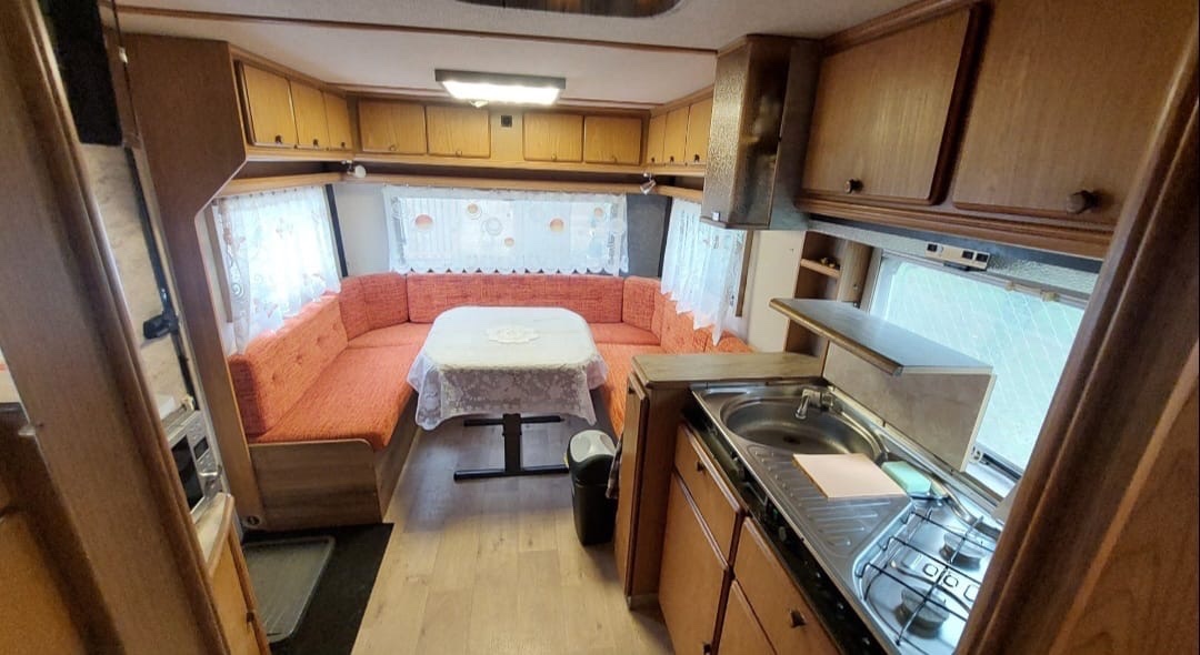 Karavan,obytný přívěs,dvounápravový - 2