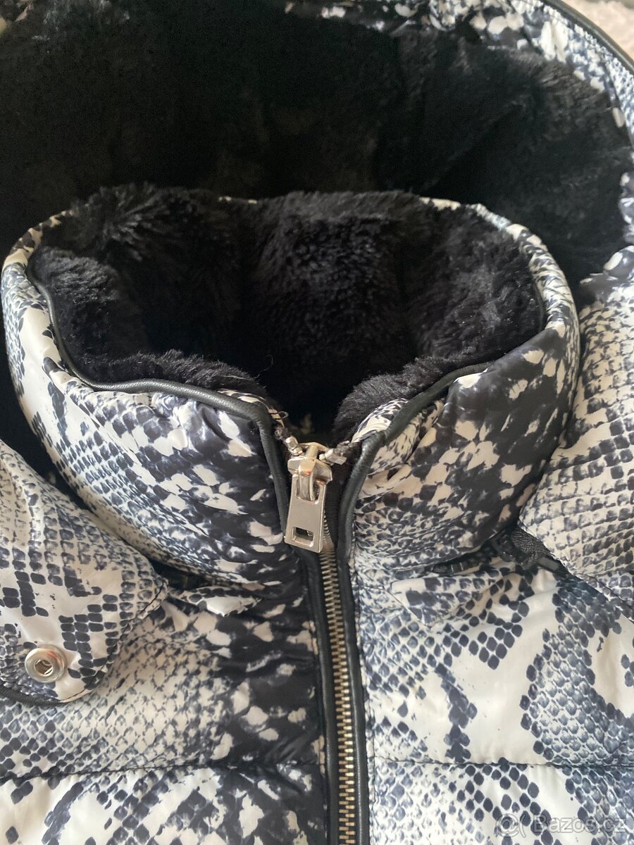 ZARA dívčí dámská zimní bunda s odepínací kapucou - 2