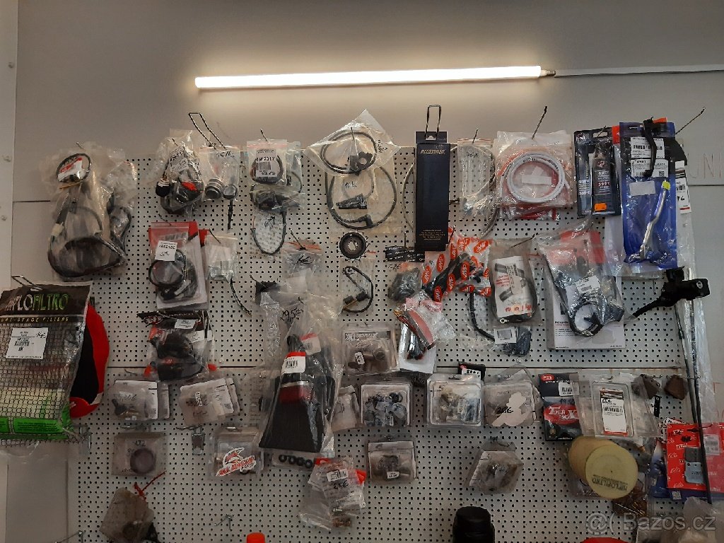 diely na Suzuki LTZ 400 - 2