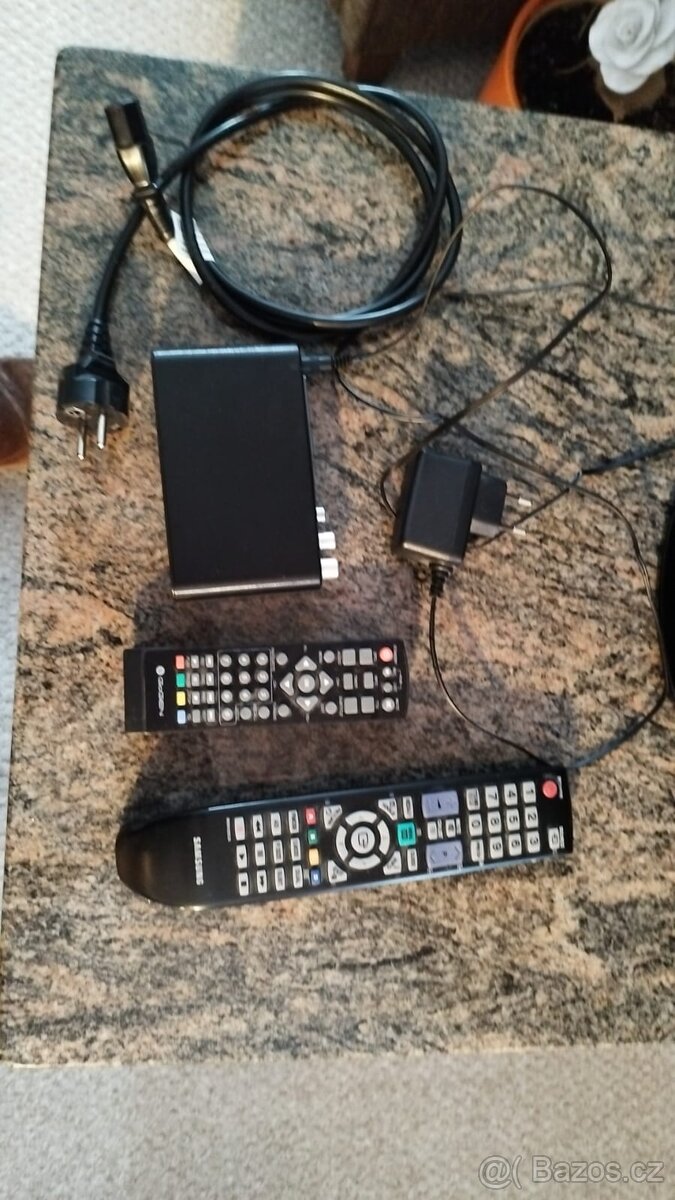 Samsung monitor B2330HD + TV - 2