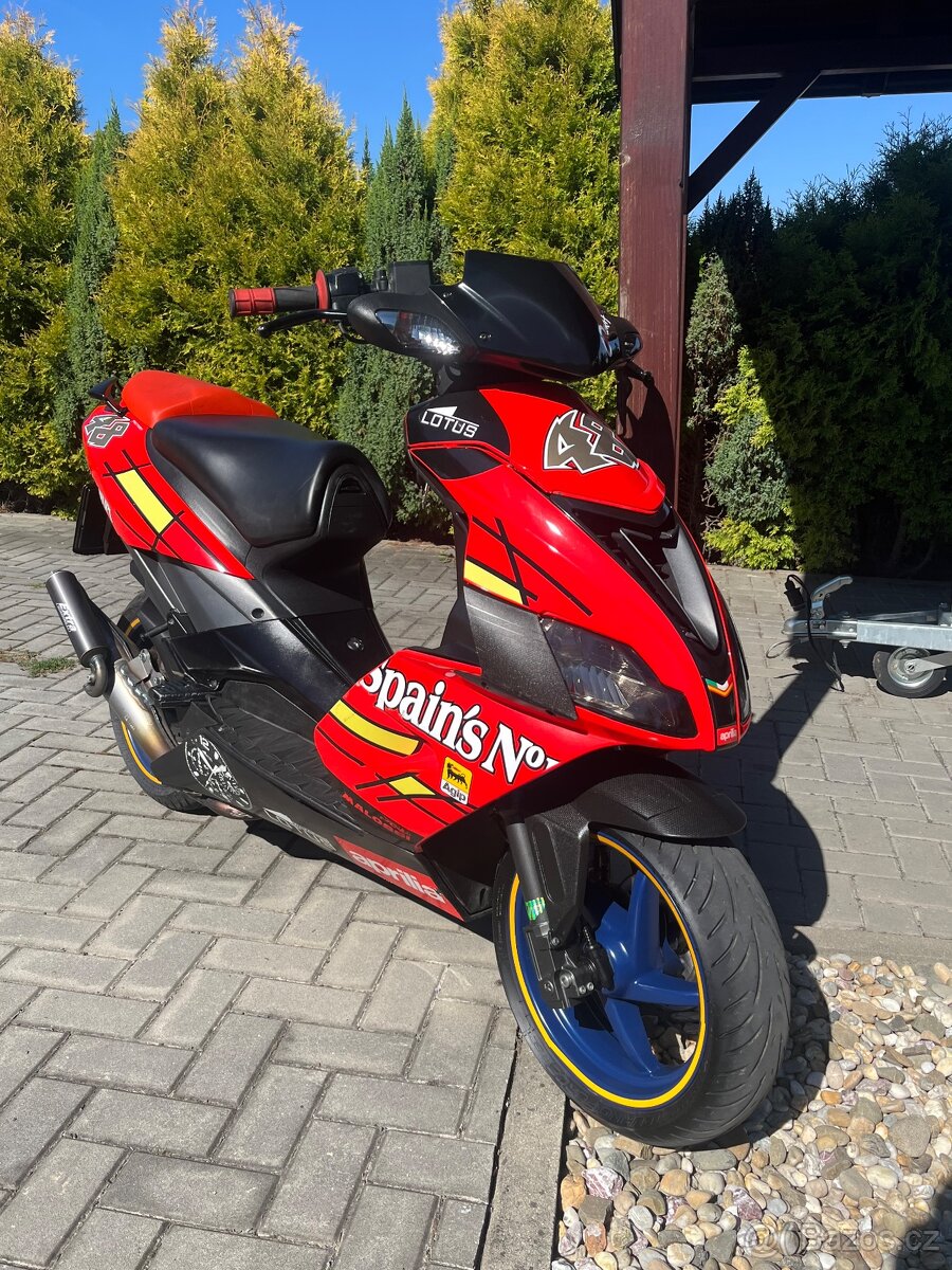 Skůtr Aprilia sr 50 2007 - 2