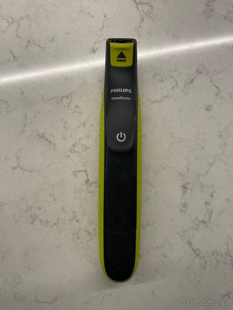 Holici strojek Philips One Blade - 2