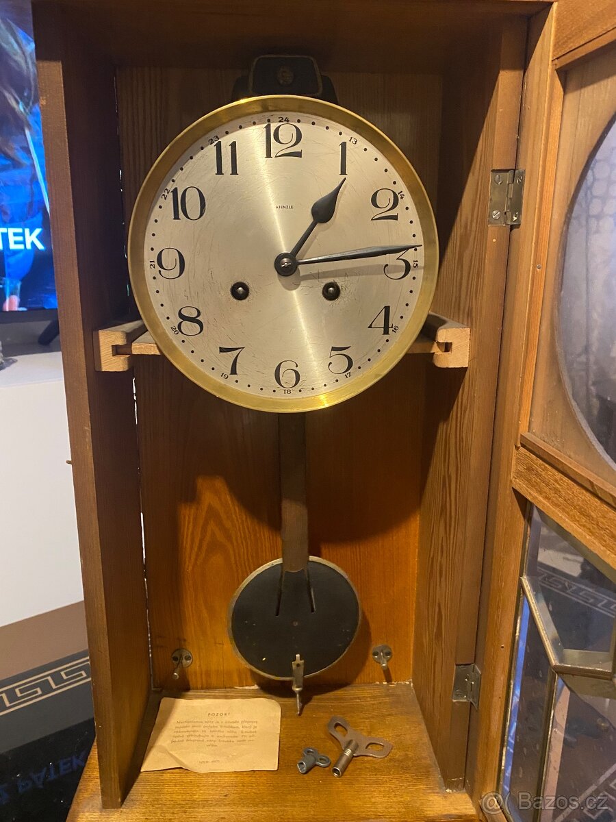 Starožitné hodiny KIENZLE - 2