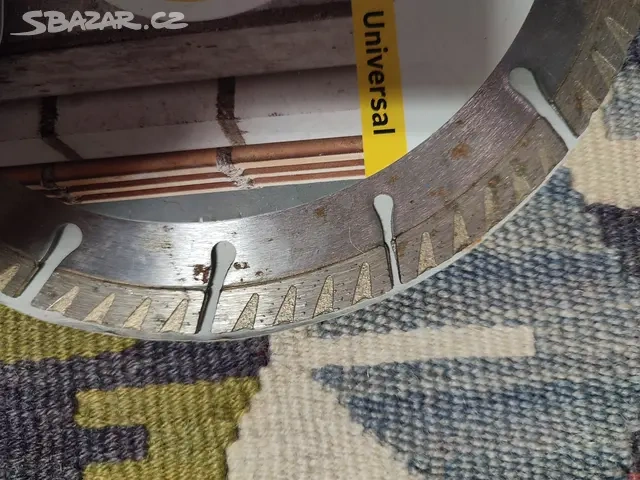 Diamantový dělicí kotouč Bosch Universal 230mm - 2