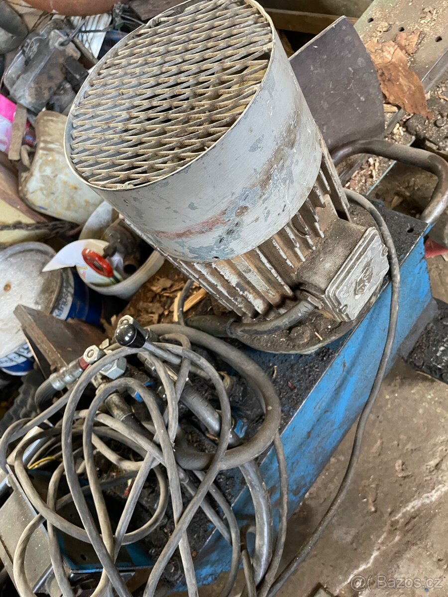 Štípačka na dřevo - 2