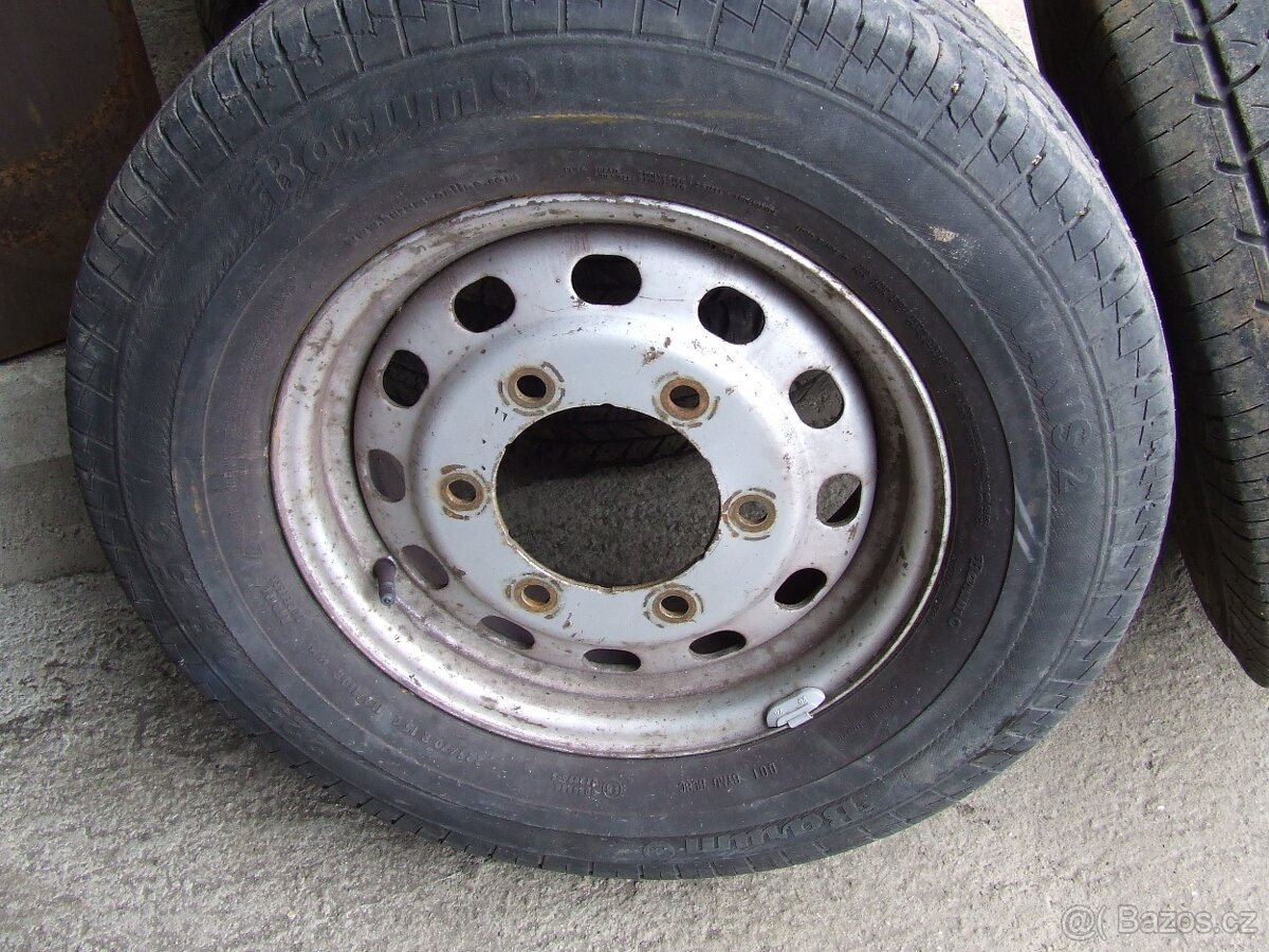 Prodám dvě kola na Transita Mk4-5 - 2