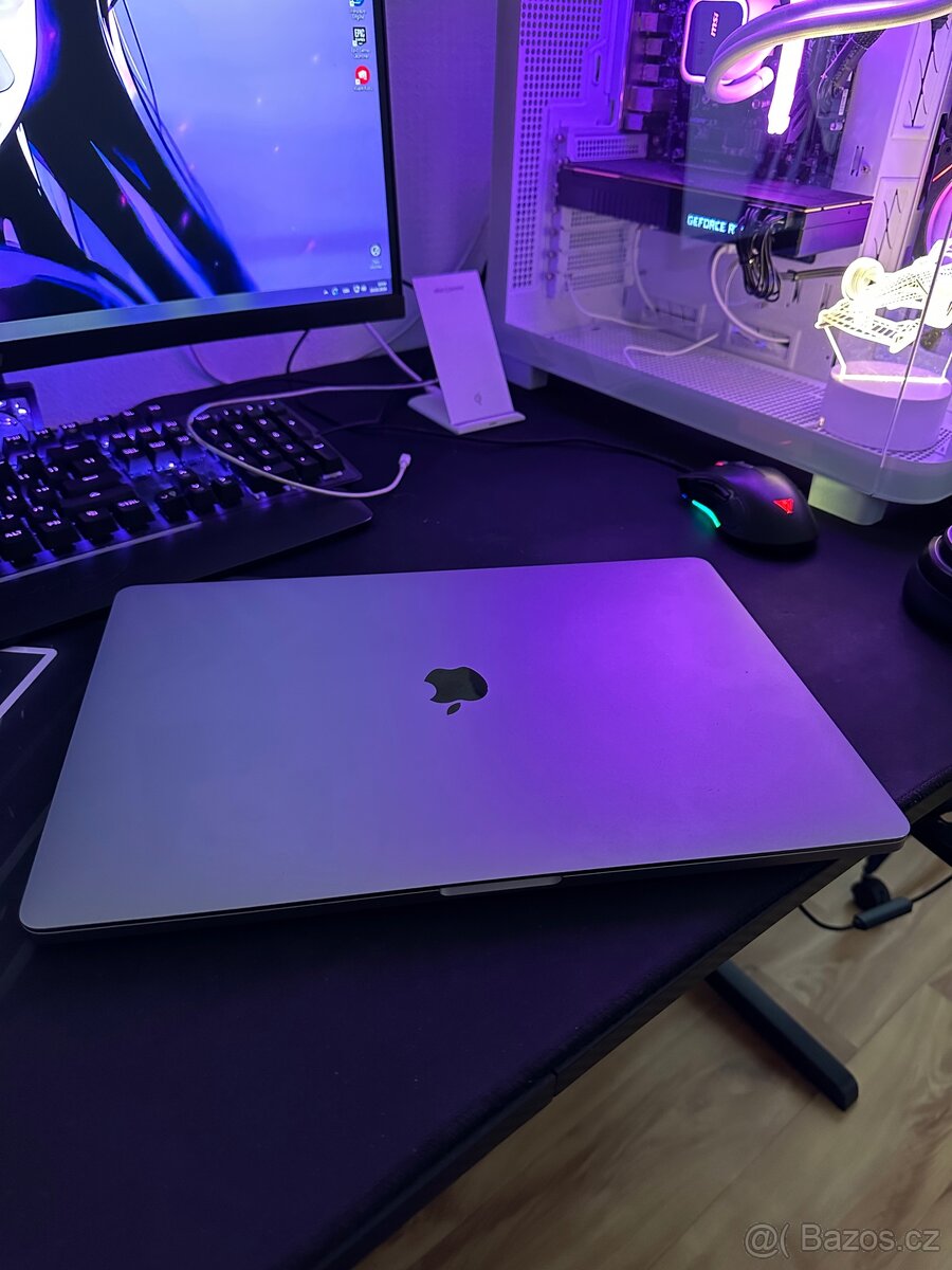 MacBook Pro 16” intel i7 / 16 GB RAM / Touch Bar – top stav - 2