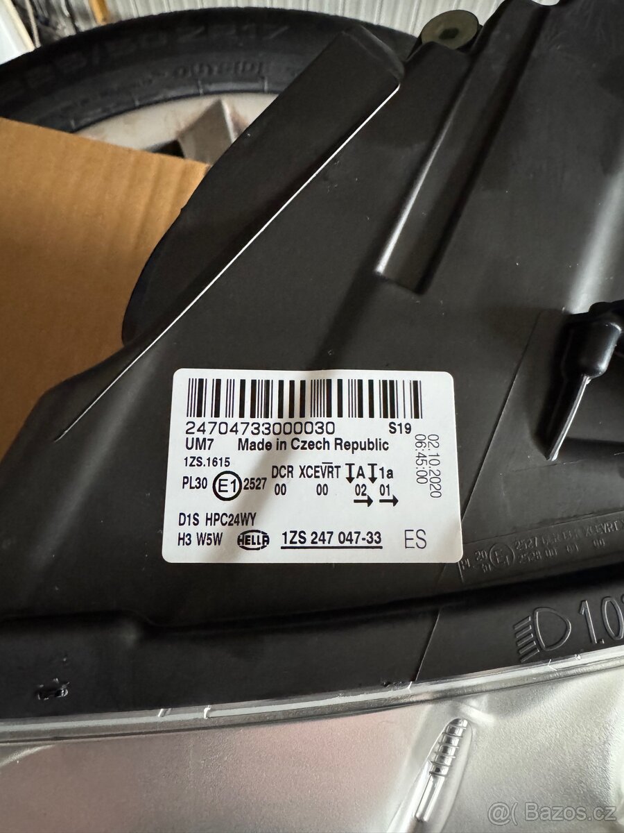 Škoda Superb světlo - 2