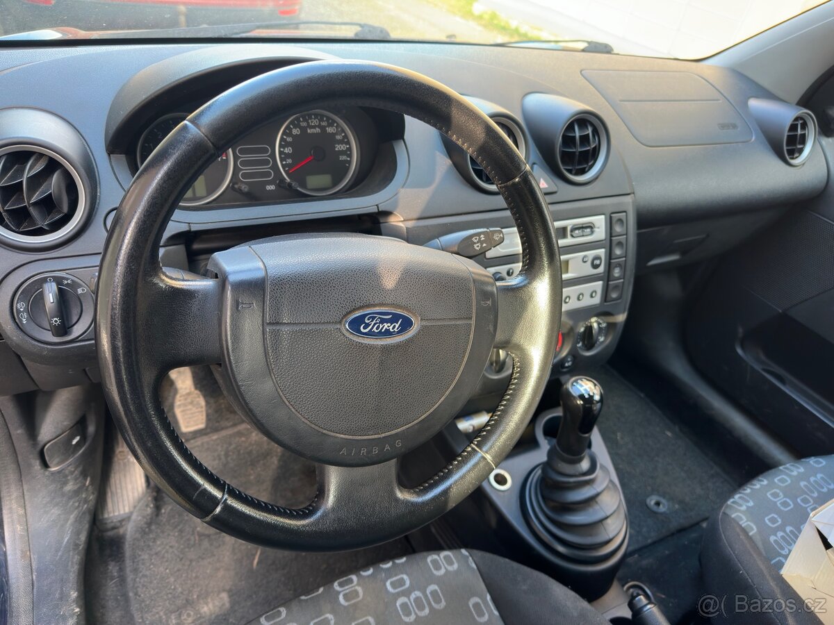 Ford fiesta - 2