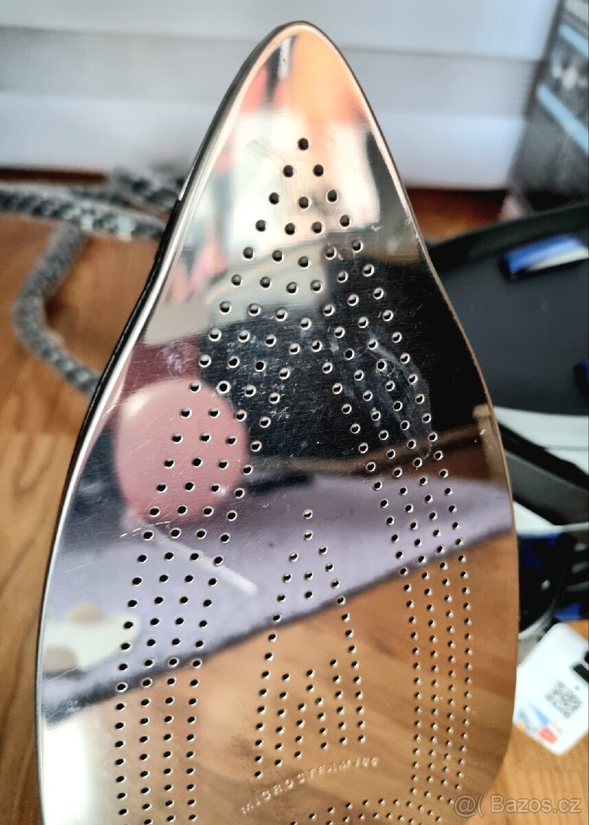 Parní generátor Rowenta VR8315 - 2