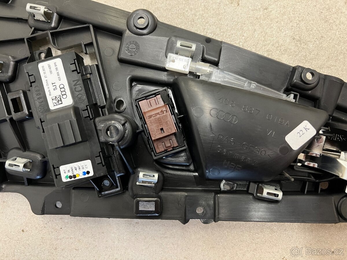 Audi A7 / S7 levý panel kliky dveří 4G8837019A - 2