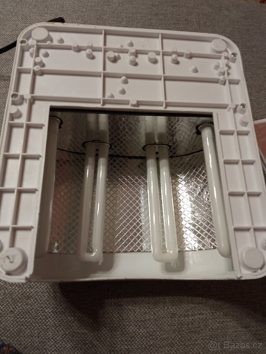 UV lampa na nehty - 2