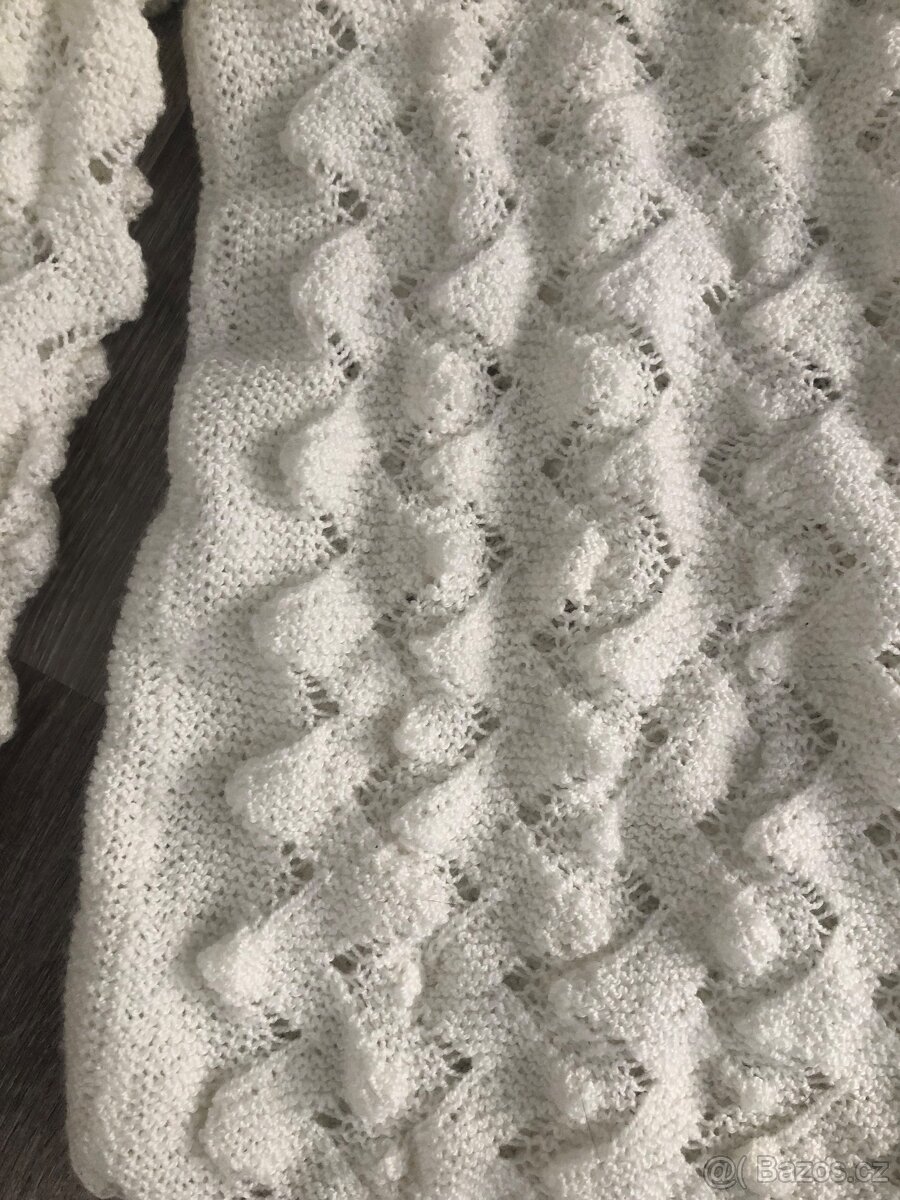 Svetr velikost S/M - 2