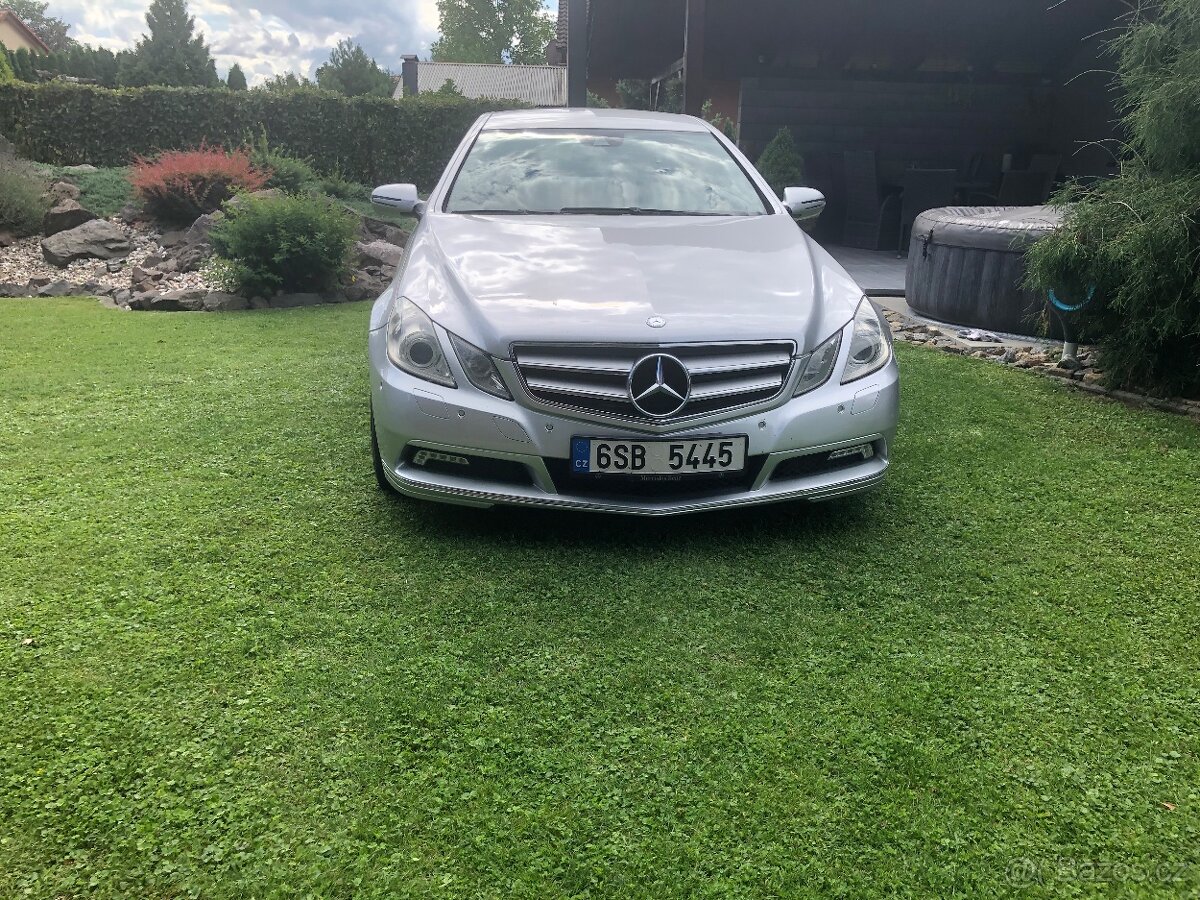 Mercedes Benz E250cdi coupe W207 - 2