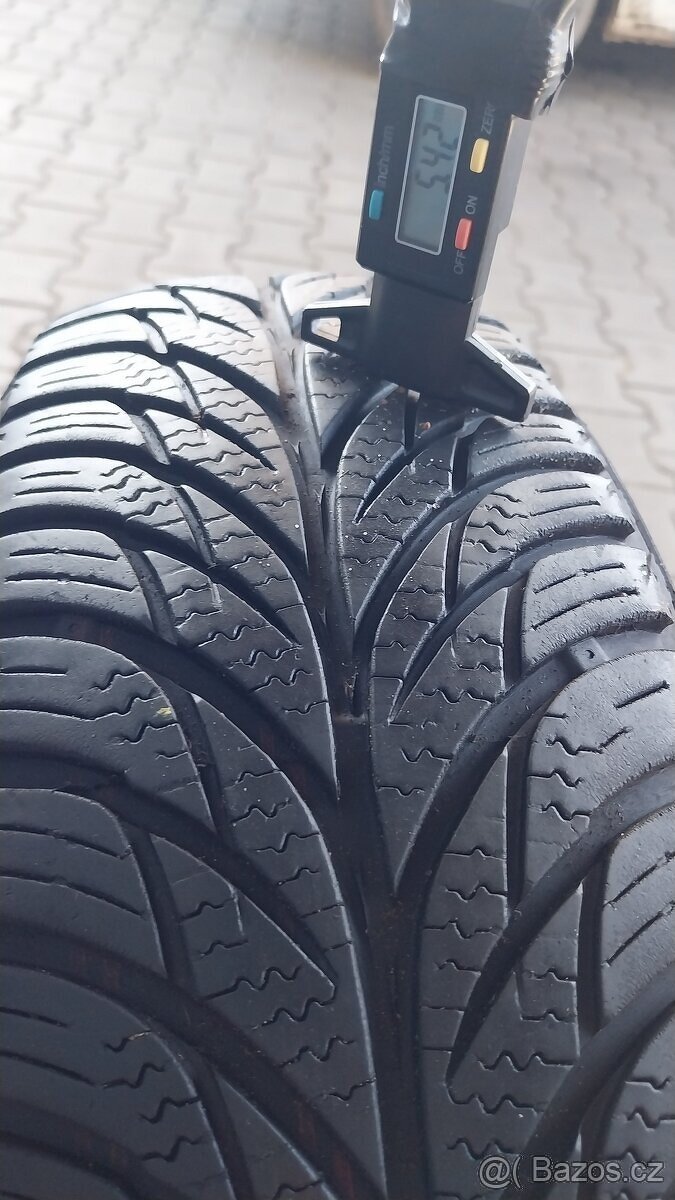 Prodám 2 x zimní pneu Matador 175/65/14 - 2